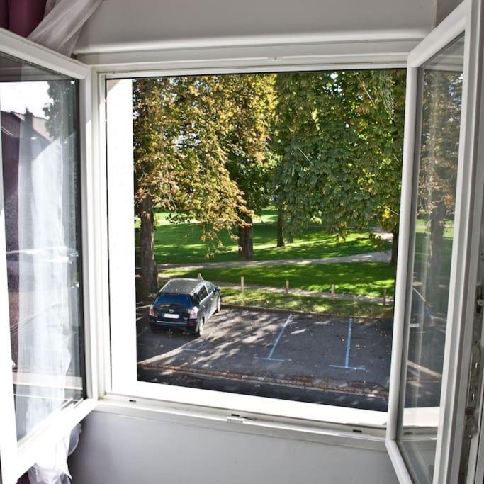 Gite 65 M2 200 M Gare T-G-V 400 M Centre-Ville Grand Parking 250 Places Gratuit Face Au Logement Arras Eksteriør billede