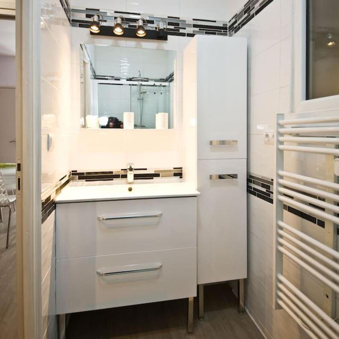 Gite 65 M2 200 M Gare T-G-V 400 M Centre-Ville Grand Parking 250 Places Gratuit Face Au Logement Arras Eksteriør billede