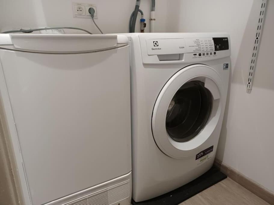 Gite 65 M2 200 M Gare T-G-V 400 M Centre-Ville Grand Parking 250 Places Gratuit Face Au Logement Arras Eksteriør billede