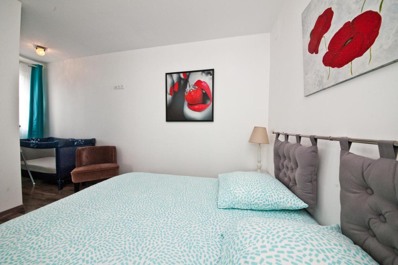 Gite 65 M2 200 M Gare T-G-V 400 M Centre-Ville Grand Parking 250 Places Gratuit Face Au Logement Arras Eksteriør billede