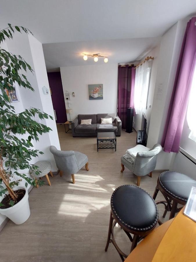 Gite 65 M2 200 M Gare T-G-V 400 M Centre-Ville Grand Parking 250 Places Gratuit Face Au Logement Arras Eksteriør billede